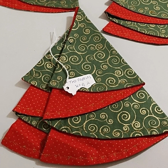 Tea Towel & 4 Handcrafted Napkins Folded into Christmas Tree's Gold Stitching - Picture 3 of 12